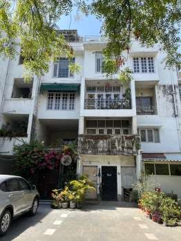 2 BHK Flat In Hillview  For Sale  In New Delhi 