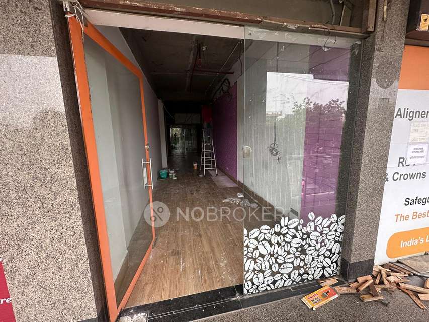 Shop in Beta Plaza, Greater_noida for sale 