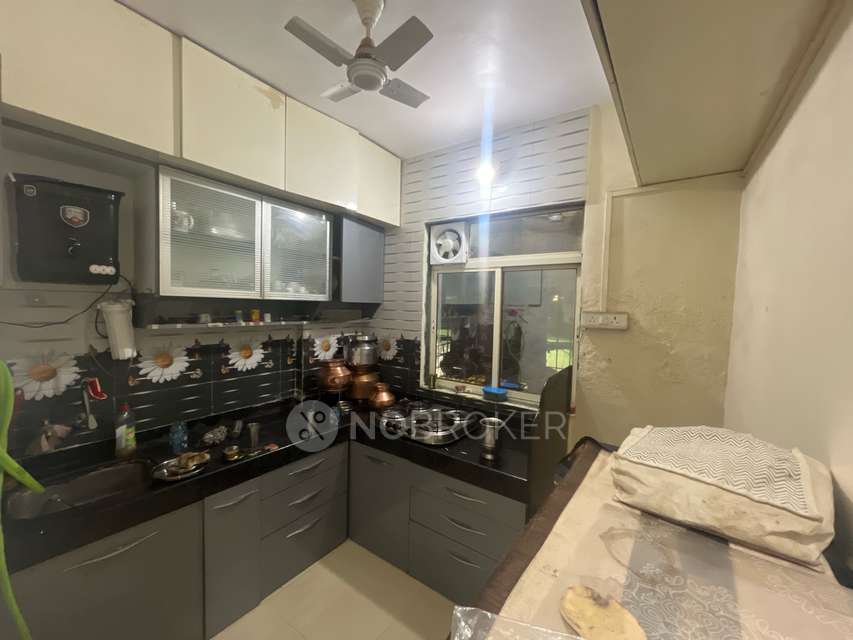 PG for Boys in Balkum, Majiwada