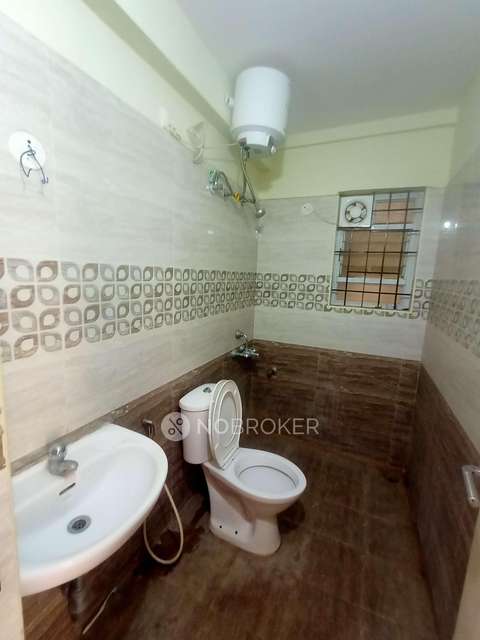 2 BHK Flat In Mana Candela Apartment  For Sale  In Kodathi