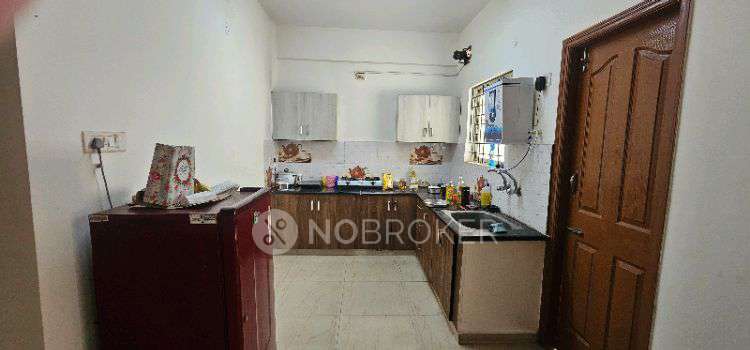 Single Room for Male In 3 BHK  In Gr Signature Apartment In Whitefield