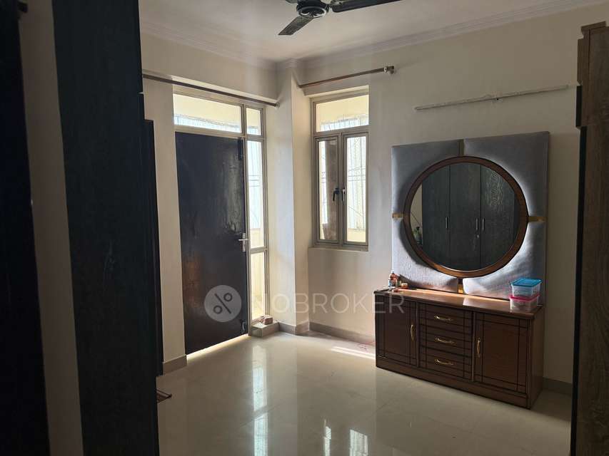 3 BHK Flat In Parsvnath Sterling For Sale  In  Loni Industrial Area