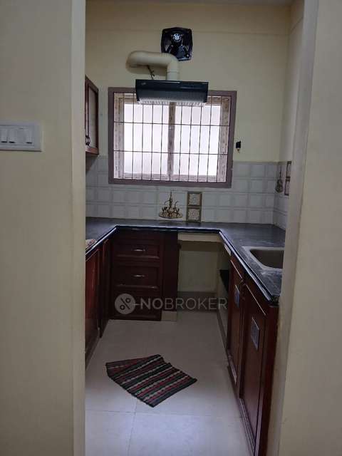 2 BHK Flat In Sri Krishna Flats   Dhandeeswaram for Rent  In Velachery(only Veg)