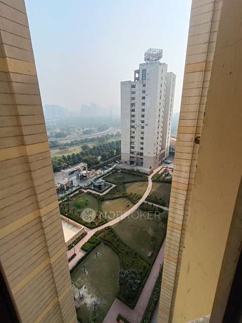 2 BHK Flat In Divine Meadows For Sale  In Sector 108, Noida