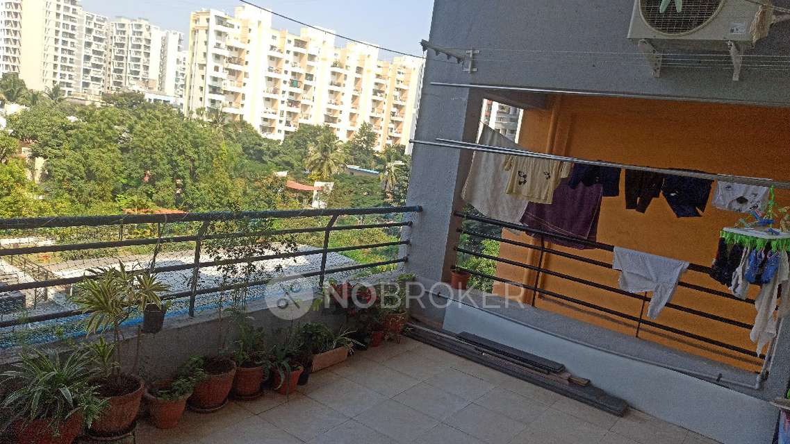 Single Room for Female In 3 BHK  In Manav Silver Skyscapes In Wakad