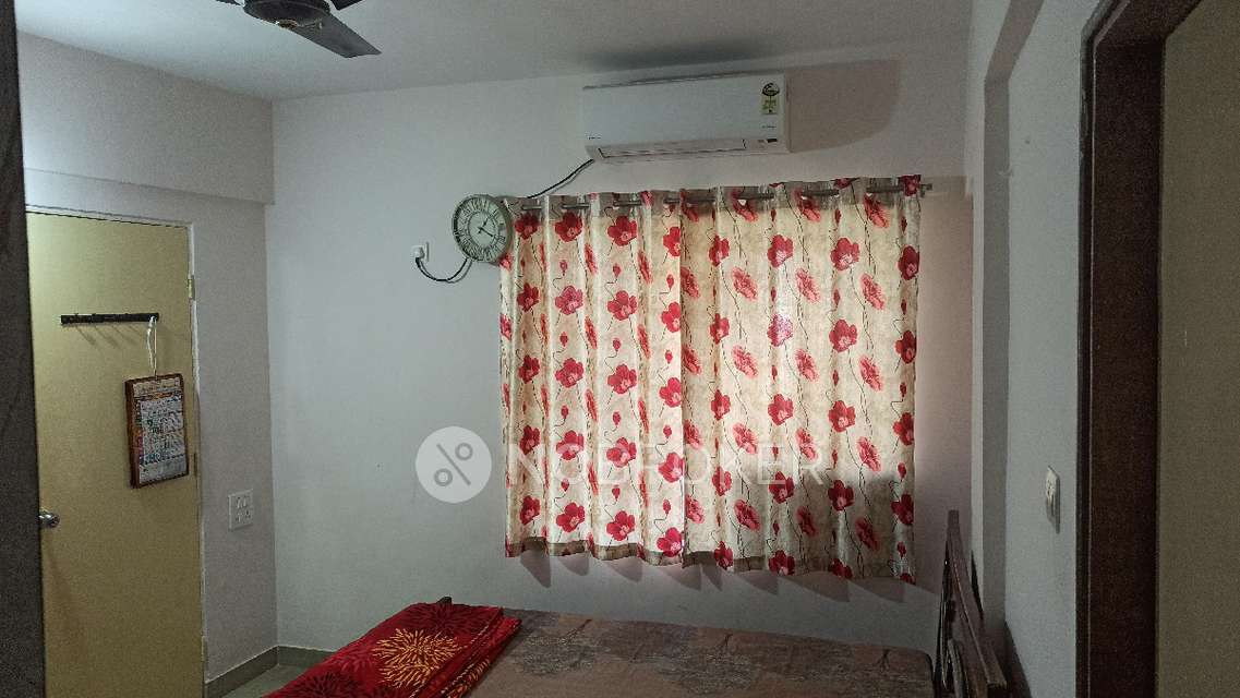 Single Room for Female In 3 BHK  In Manav Silver Skyscapes In Wakad