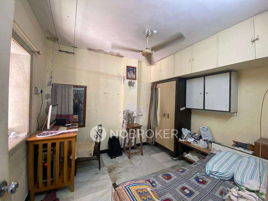 2 BHK Flat In Datta Mandir Chs For Sale  In Malad East