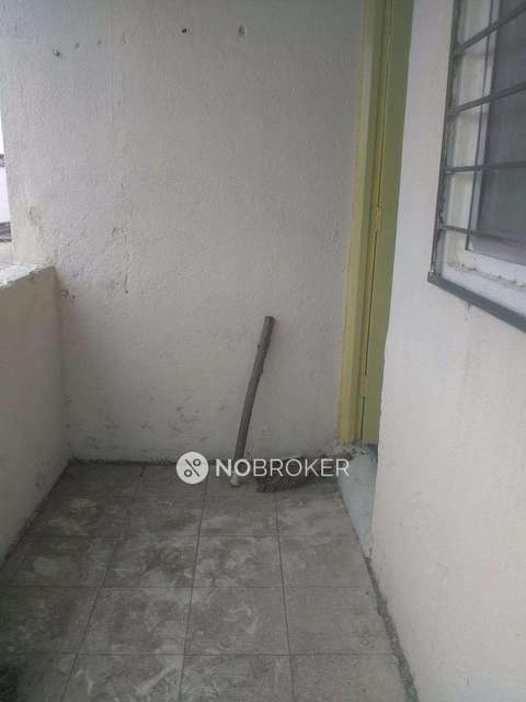 1 BHK Flat In Swapnashilp  ( No Lift 5th Floor ) for Rent  In Mangalwar Peth