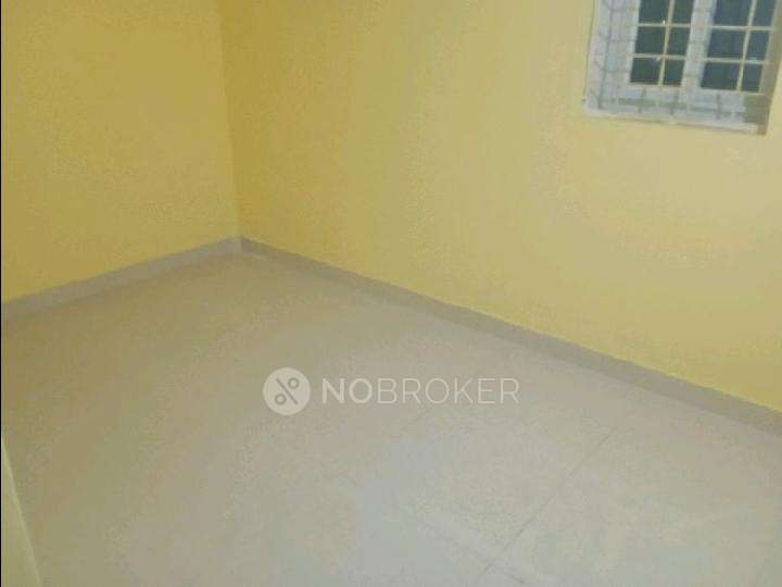 1 BHK Flat In Standalone Building  for Rent  In Hosa Road