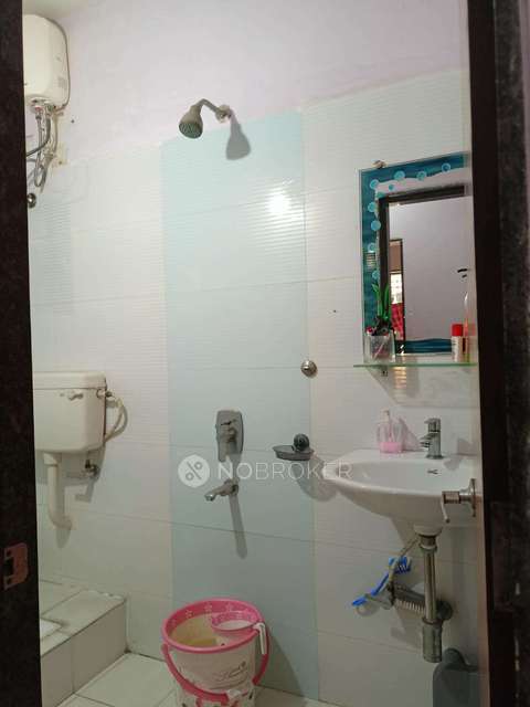 2 BHK Flat In Ishwar Iris For Sale  In Sector 36