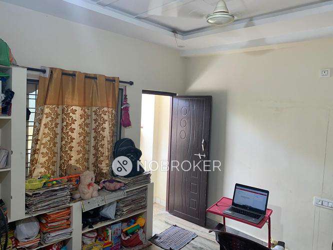 2 BHK Flat In Aarushi Arcade For Sale  In Viharika Colony