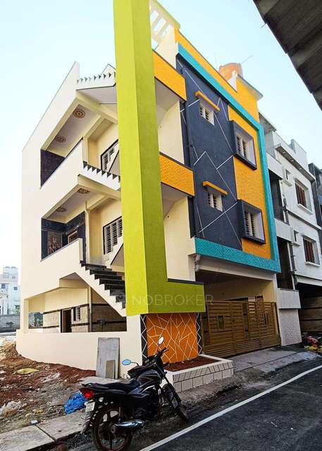 4+ BHK House For Sale  In Andrahalli
