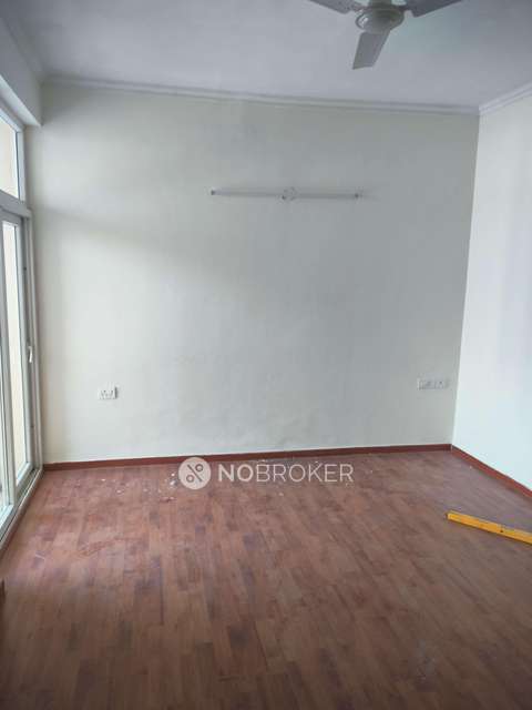 2 BHK Flat In Amarpali Silicon City For Sale  In Sector 76