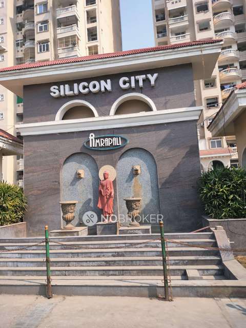 2 BHK Flat In Amarpali Silicon City For Sale  In Sector 76