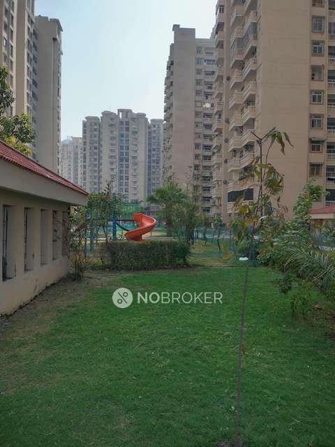2 BHK Flat In Amarpali Silicon City For Sale  In Sector 76