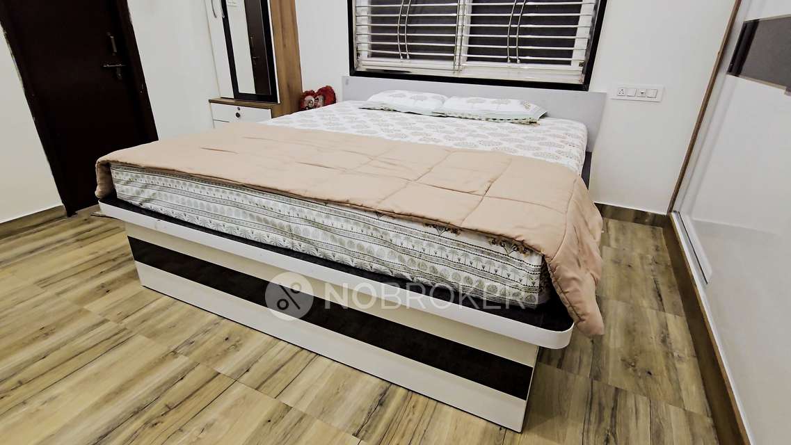 2 BHK Flat In Gayatri Residency For Sale  In Borabanda