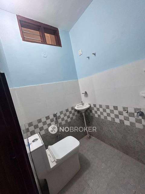 4+ BHK Flat For Sale  In Sector 68