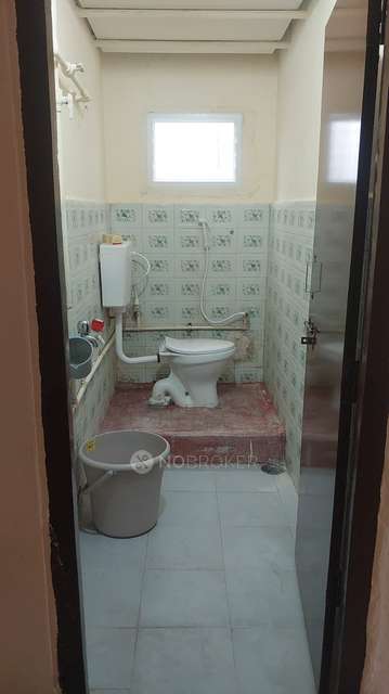 2 BHK Flat In Nanditha Towers, Kukatpally For Sale  In Kukatpally