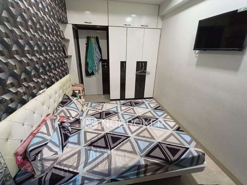 2 BHK Flat In Dhiren Chs For Sale  In Ghatkopar East