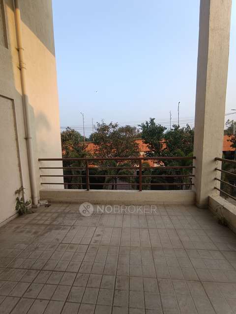 2 BHK Flat In Genesis For Sale  In Pimpri Chinchwad