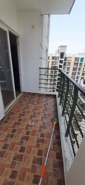 2 BHK Flat In Express Zenith For Sale  In Sector 77