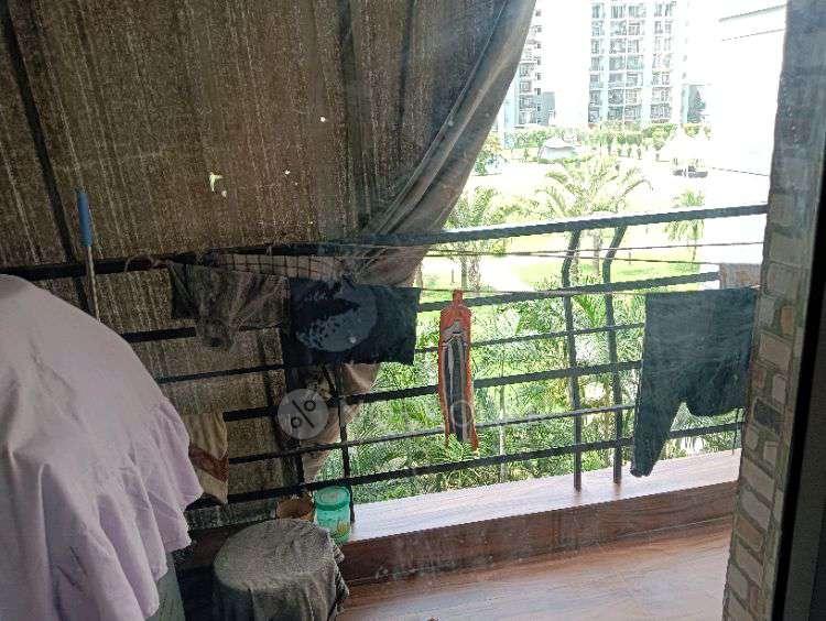 3 BHK Flat In Grand Omaxe  For Sale  In Sector 93b