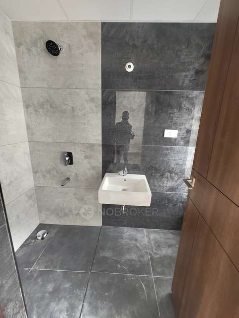 2 BHK Flat In Hallmark Skyrena For Sale  In Narsingi