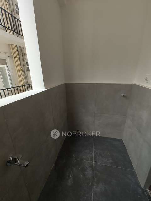 2 BHK Flat In Hallmark Skyrena For Sale  In Narsingi