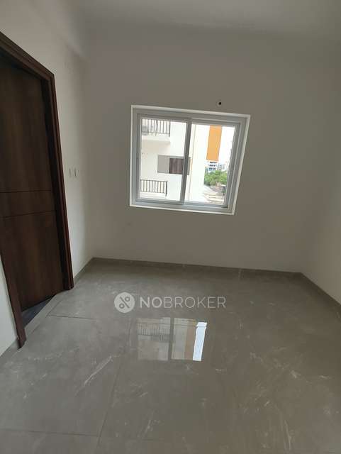 2 BHK Flat In Hallmark Skyrena For Sale  In Narsingi