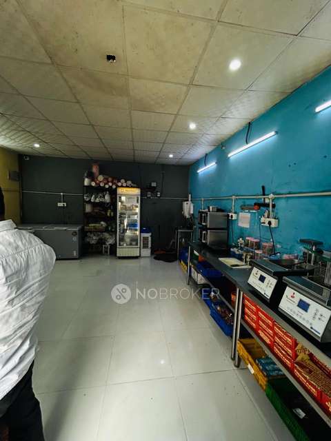 Shop in Noida Sector 137, Noida for Rent 