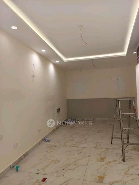 Commercial Property in Nungambakkam, Chennai for Rent 