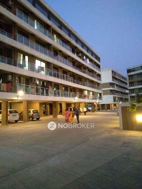 2 BHK Flat In Mahaavir Majesty For Sale  In Taloja Phase Ii