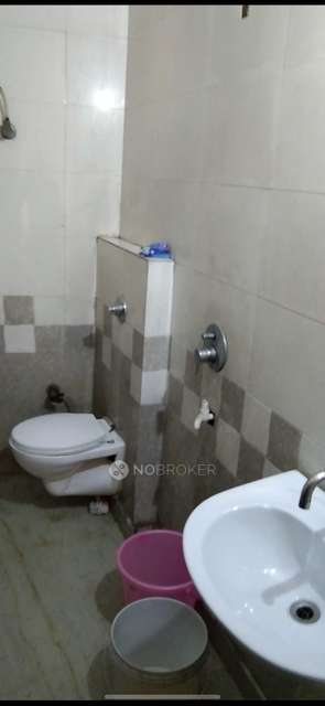 PG for Girls in Mukherjee Nagar