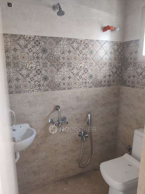 2 BHK Flat In Ellis Court For Sale  In Mount Road