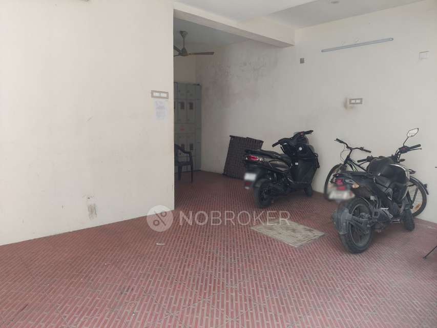 2 BHK Flat In Ellis Court For Sale  In Mount Road