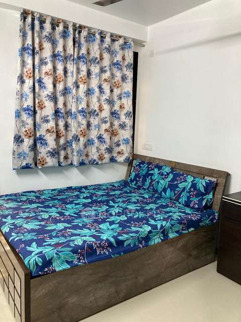 1 BHK Flat In Reputed Monbijou Chs For Sale  In Sector 17