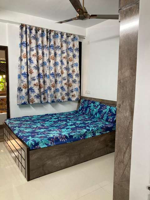 1 BHK Flat In Reputed Monbijou Chs For Sale  In Sector 17