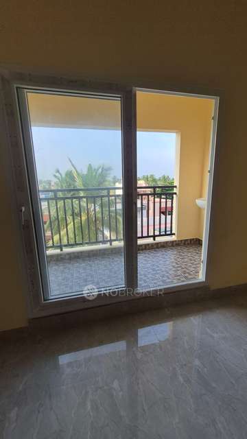 3 BHK Flat In S P Orbit For Sale  In Korattur