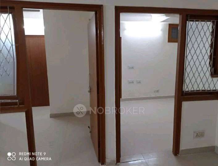 3 BHK Flat In Neb Sarai Saket For Sale  In Neb Sarai, Block J, Saket