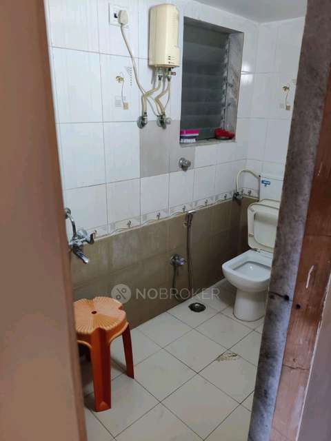 2 BHK Flat In Swarn Hans Co-op Hsg, Sriprashta Complex, Nalasopara West For Sale  In Swaran Hans Tower Cooperative Housing Society