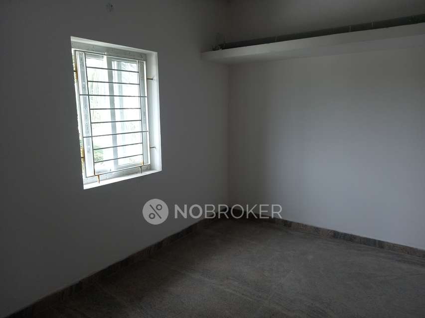 2 BHK Flat In Malar Apartments For Sale  In Saligramam