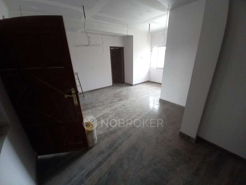 2 BHK Flat In Malar Apartments For Sale  In Saligramam