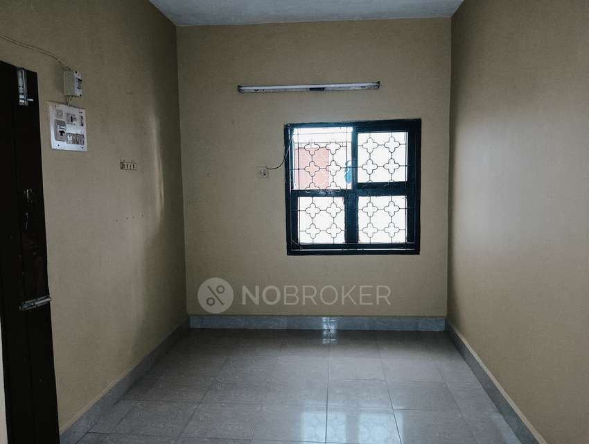 2 BHK Flat In Lakshmi Narayana Apartments For Sale  In Choolaimedu