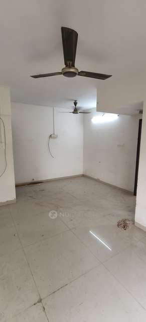2 BHK Flat In Dani Avenue For Sale  In Malad West