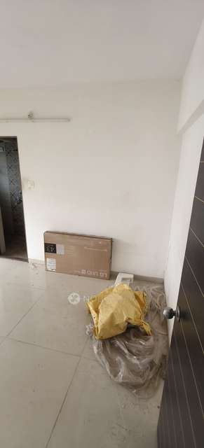 2 BHK Flat In Dani Avenue For Sale  In Malad West