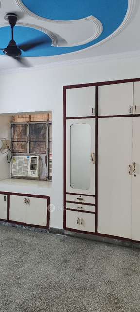 2 BHK Flat In Parmarth Apartments for Rent  In Vikaspuri,