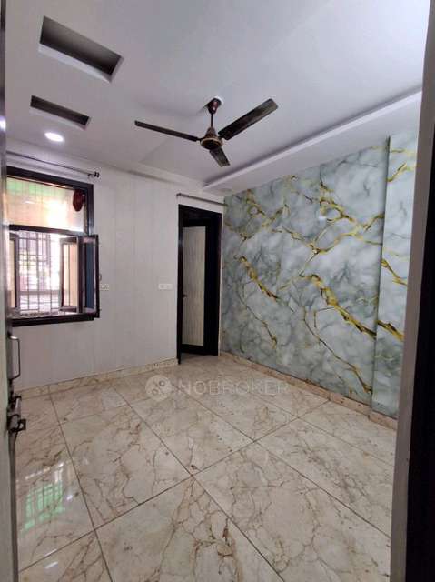 3 BHK Flat In Krishna Apartment For Sale  In Matiala Extension, Matiala