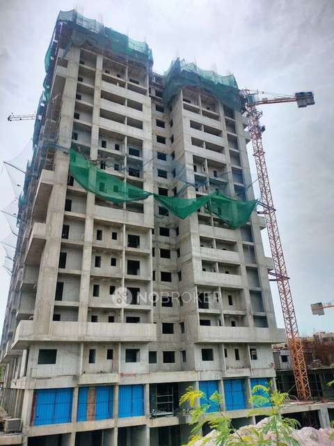 3 BHK Flat In White Waters @ Y For Sale  In Moosapet