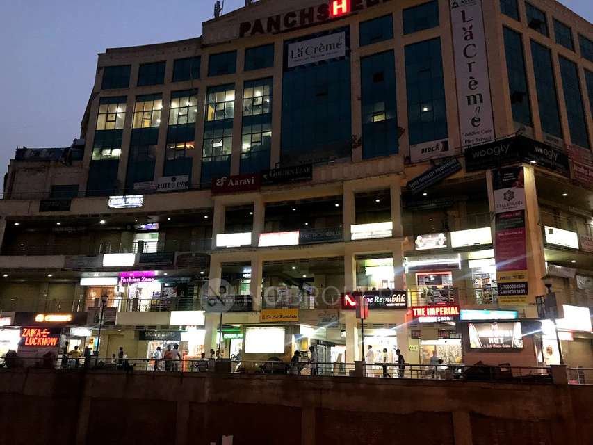 Shop in Crossings Republic, Ghaziabad for sale 