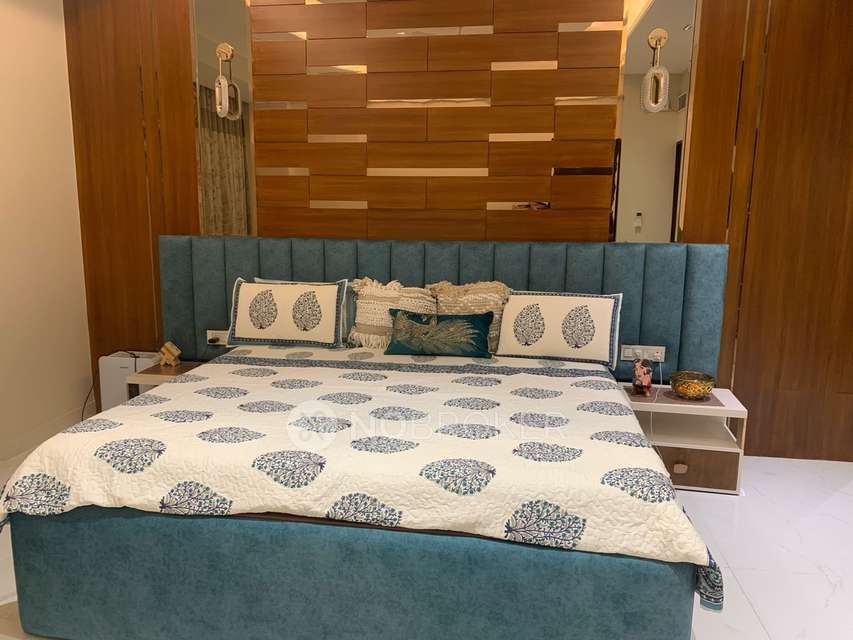 4 BHK Flat In Ss The Hibiscus For Sale  In Sector 50